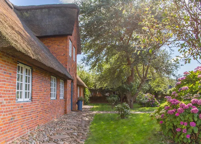 Friesenhaus Sara S2 *